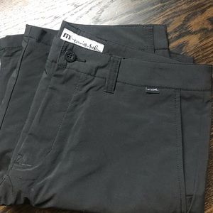 Men’s charcoal gray flat front shorts